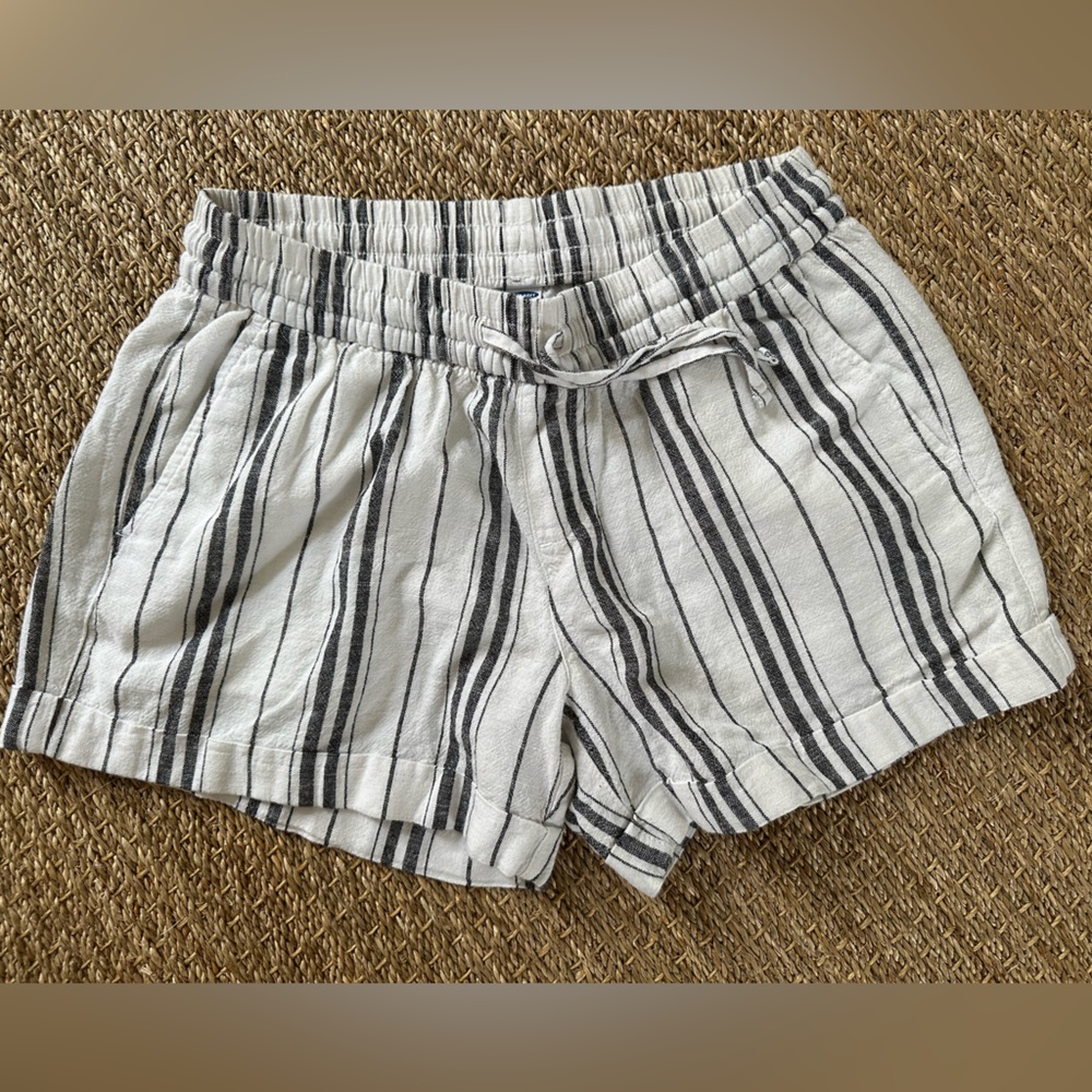 Old Navy Black and White Striped Linen Shorts